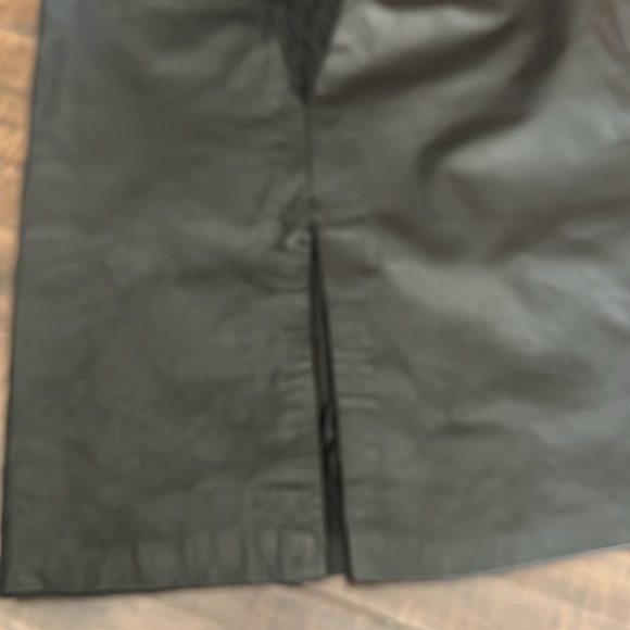 True Vintage Leather Skirt with v zebra print trim! Size 7-8 - Picture 4 of 6